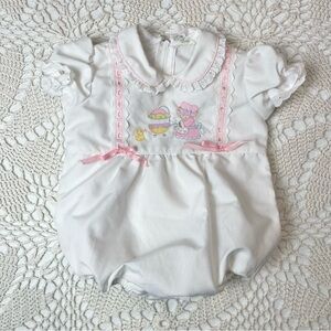 Vintage 1980s Thomas Baby Girl 6-9 Months  Collared Mama Bear Bubble Romper